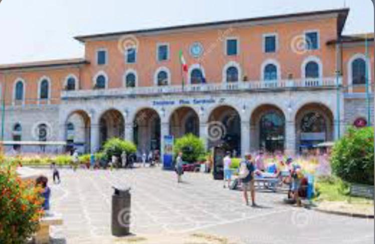 Corridoni Suites Pisa Bagian luar foto